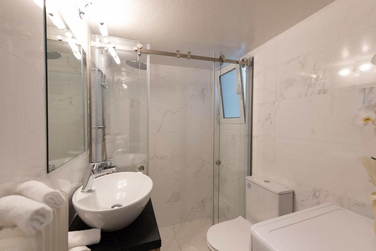 Medluxe Business Apartment เอเธนส์ ภายนอก รูปภาพ